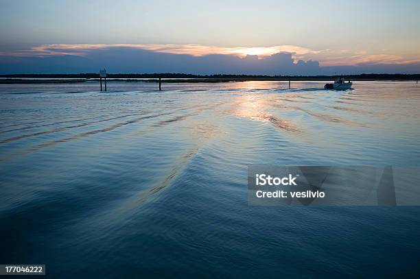 Kreuzfahrt Bei Sonnenuntergang Stockfoto und mehr Bilder von Caorle - Caorle, Lagune, Abenddämmerung