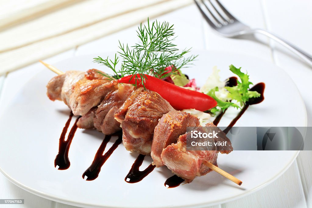 豚を刺した串 - バーベキュー料理のロイヤリティフリーストックフォト