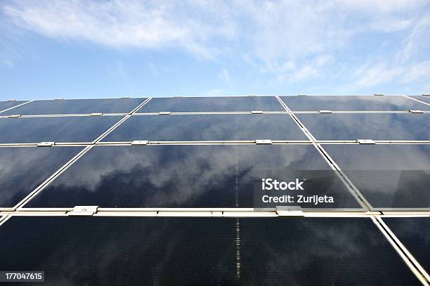 Foto de Energia Alternativa Photovoltaic Painéis Solares Contra O Céu Azul e mais fotos de stock de Azul