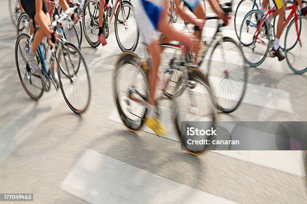 Foto de Bicicleta De Corrida e mais fotos de stock de Apoio - Apoio, Atividade, Aventura