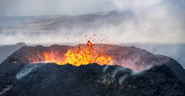 istock Iceland Volcano Erupting 2023 1770547908