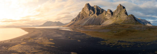 istock Esyrathorn Sunset Pano 1770571514