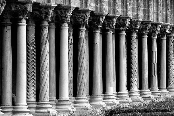 istock Monreale - The Cloister 177059284