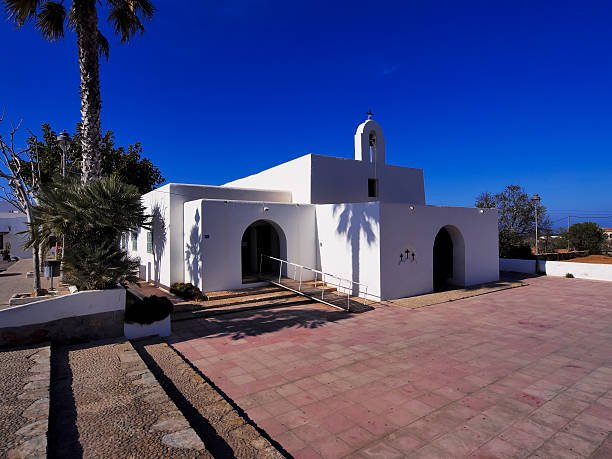 istock El Pilar de la Mola, Formentera 177059770