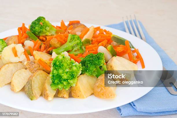 野菜の上にのせフォーク型 - バリエーションのストックフォトや画像を多数ご用意 - バリエーション, フォーク, 人物なし