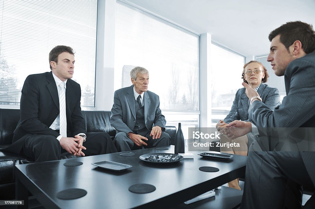 Geschäftsreisen Personen, eine Pause im Büro Treffen - Lizenzfrei Alter Erwachsener Stock-Foto