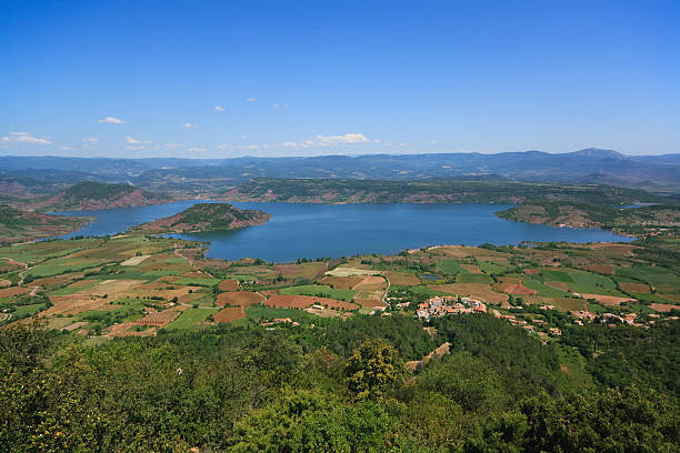istock View of Lac Salagou 177090149