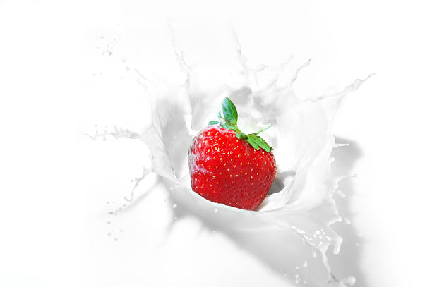istock strawberry splash in a bowl of milk 177090655
