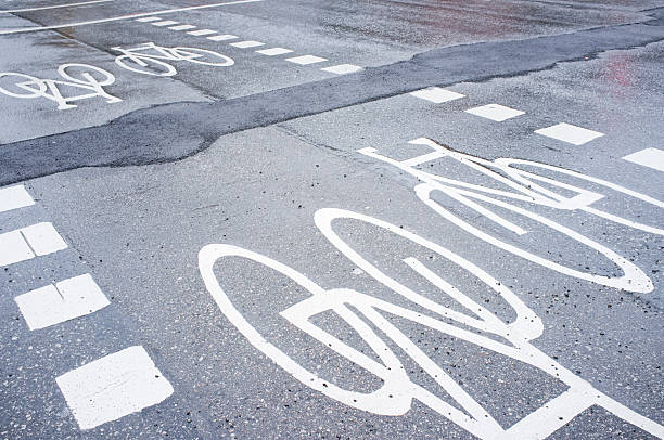 istock Bike lane 177091580