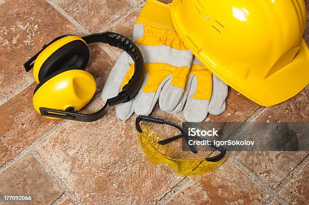 Sicherheitsausrüstung Kit Nahaufnahme Stockfoto und mehr Bilder von Ansicht aus erhöhter Perspektive - Ansicht aus erhöhter Perspektive, Helm, Schutzbrille