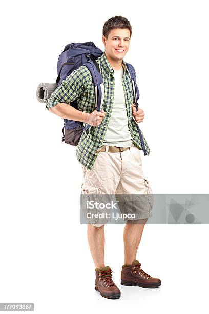 Retrato De Excursionistas Con Una Mochila Foto de stock y más banco de imágenes de Fondo blanco - Fondo blanco, Excursionismo, Mochilero