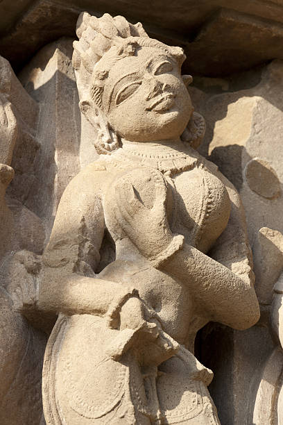 khajuraho statues - khajuraho india sexual activity temple zdjęcia i obrazy z banku zdjęć