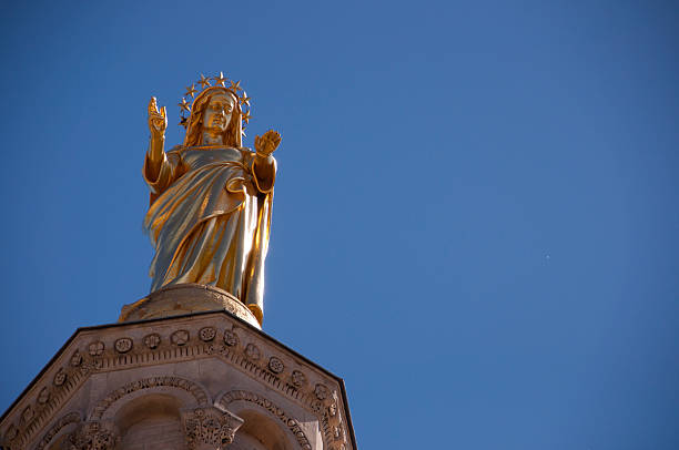 istock Golden Virgin 177095696