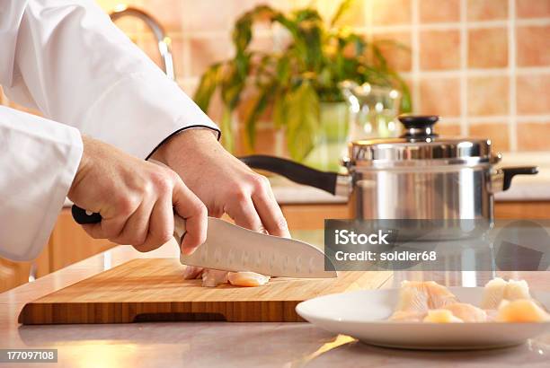 Cucina - Fotografie stock e altre immagini di Adulto - Adulto, Alimentazione sana, Ambientazione interna