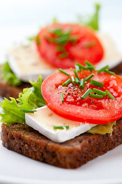 istock Sandwiches with camembert and tomato 177098865