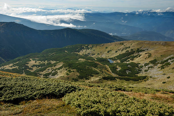 istock beautiful mountain scenery in Carpathian mountains 177100964
