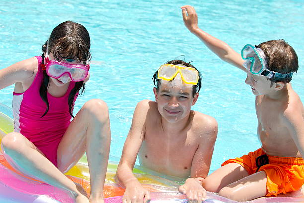 istock Happy children in pool 177102089