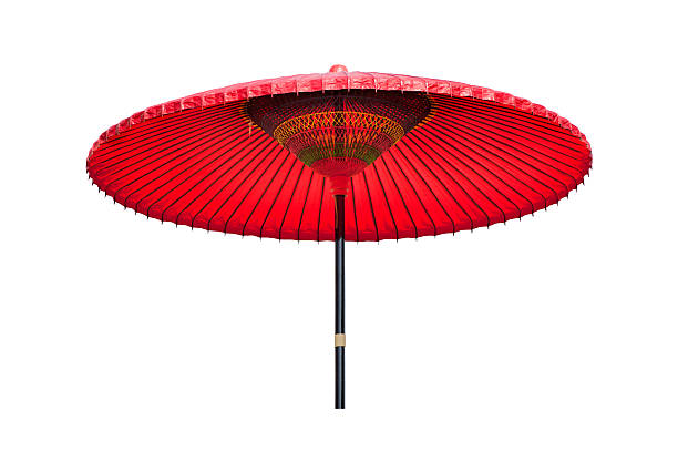 traditionelle chinesische rote geöltem papier-regenschirm - handmade umbrella stock-fotos und bilder