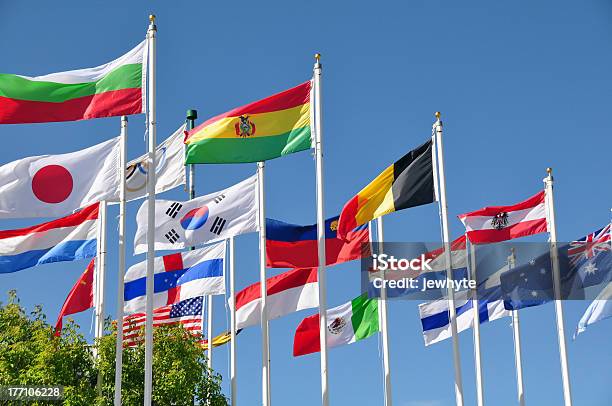 Foto de Bandeiras Do Mundo e mais fotos de stock de Evento multiesportivo internacional - Evento multiesportivo internacional, Bandeira, Esporte