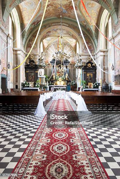 Церковь Интерьер — стоковые фотографии и другие картинки Алтарь - Алтарь, Архитектура, Белый