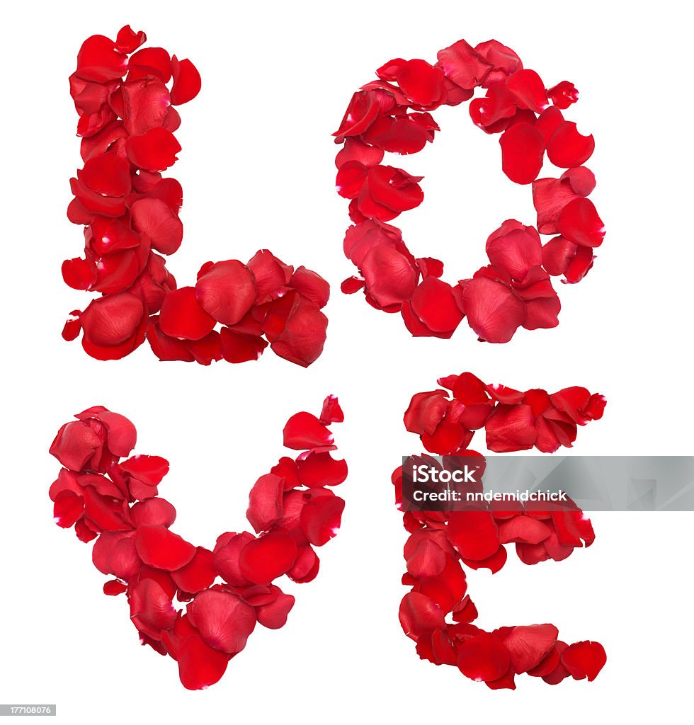 赤いバラの花びらのセットで愛の言葉 - アルファベットのロイヤリティフリーストックフォト