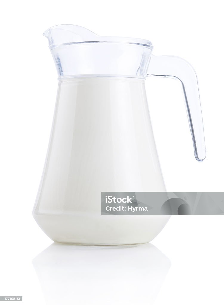 水差しの新鮮なミルク白背景 - ミルクのロイヤリティフリーストックフォト