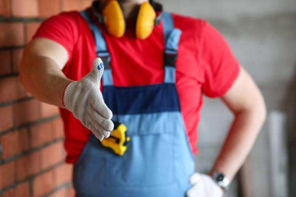istock Man in gloves and vests 1771088650