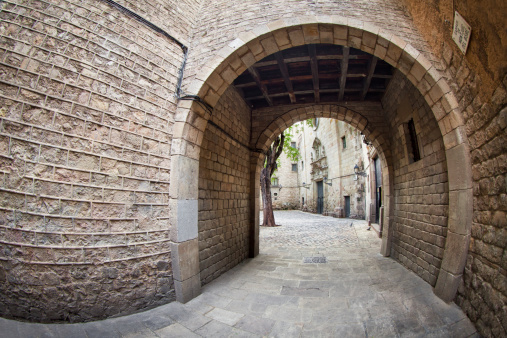 Barcelona's gothic quarter - Entrance to Sant Felip Neri square