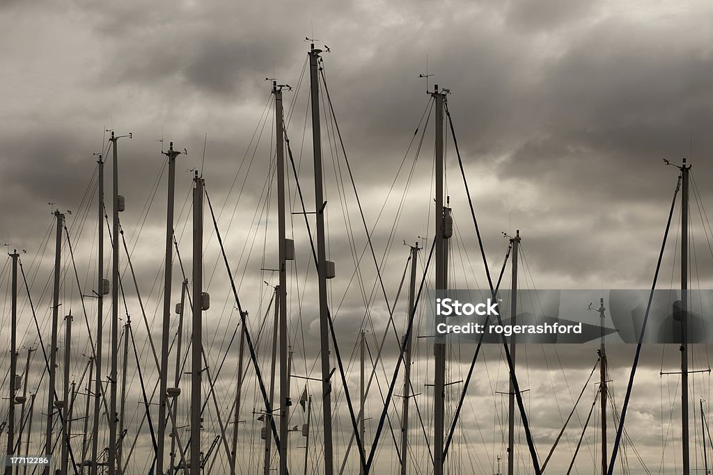 Masts und stürmischen Himmel - Lizenzfrei Ausrüstung und Geräte Stock-Foto