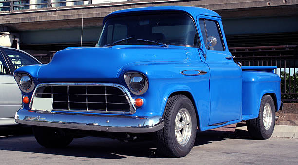 istock Old 1950's truck 177112532