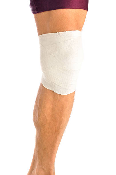 supporto di ginocchio - human knee physical injury bandage muscular build foto e immagini stock