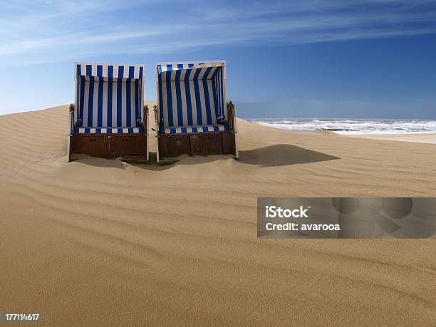 ビーチチェアに砂丘 - アウトドアチェアのストックフォトや画像を多数ご用意 - アウトドアチェア, ウセドム, ジルト島