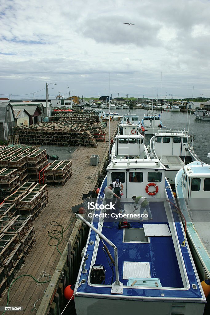 Barche da pesca ancorate nel Porto - Foto stock royalty-free di Acqua