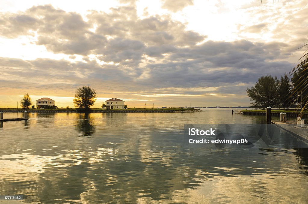 Port Dickson Marina pośród w piękny zachód słońca - Zbiór zdjęć royalty-free (Bez ludzi)