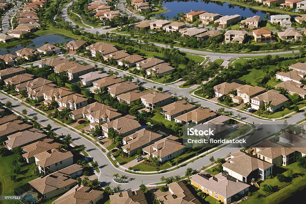 Vista aérea de los suburbios de la zona residencial del sur de florida - Foto de stock de Florida - Estados Unidos libre de derechos
