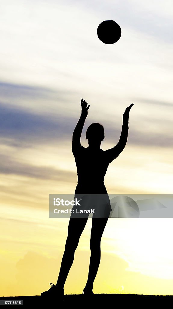 Frau mit einem ball - Lizenzfrei Aktiver Lebensstil Stock-Foto