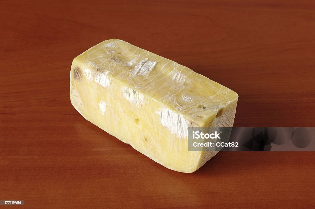 Rotten inedible fromage - Photo de Fromage libre de droits