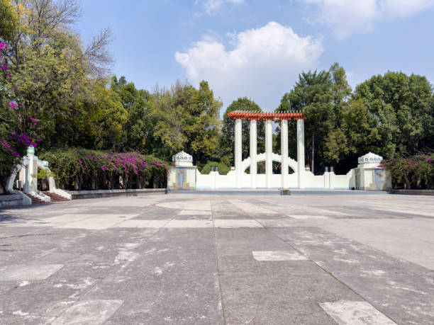 The Lindbergh Forum in Parque Mexico, from 1920, a space for events and communal activities in the Condesa neighborhood.
