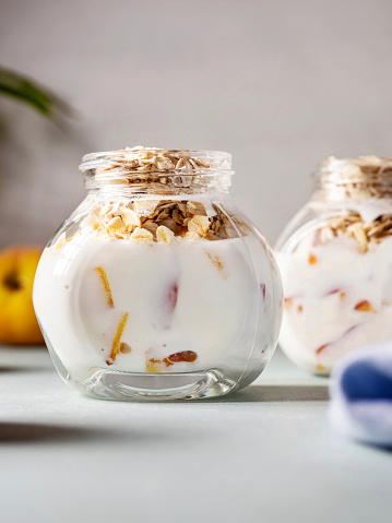 Granola, Backgrounds, Fruit, Oat, Fresh fruit, Takeout food, Jar, Food and drink, Fitness and wellness, Yogurt, Breakfast, Healthy Eating, Oatmeal
