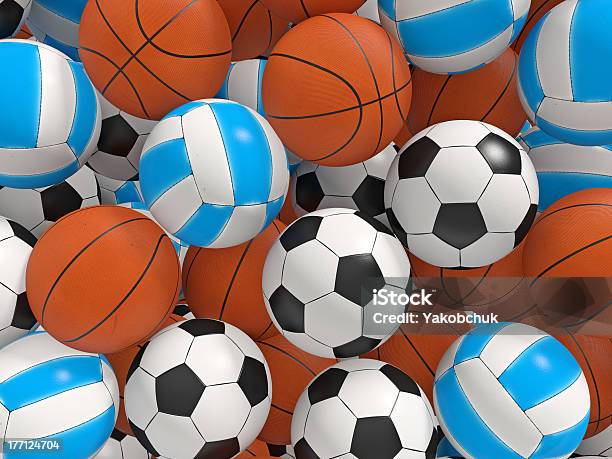 Photo libre de droit de Des Ballons banque d'images et plus d'images libres de droit de Balle ou ballon - Balle ou ballon, Ballon de basket, Ballon de football