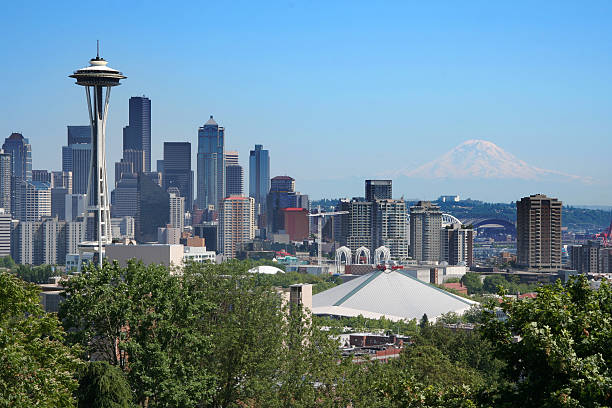 istock Postcard view of Seattle 177126771