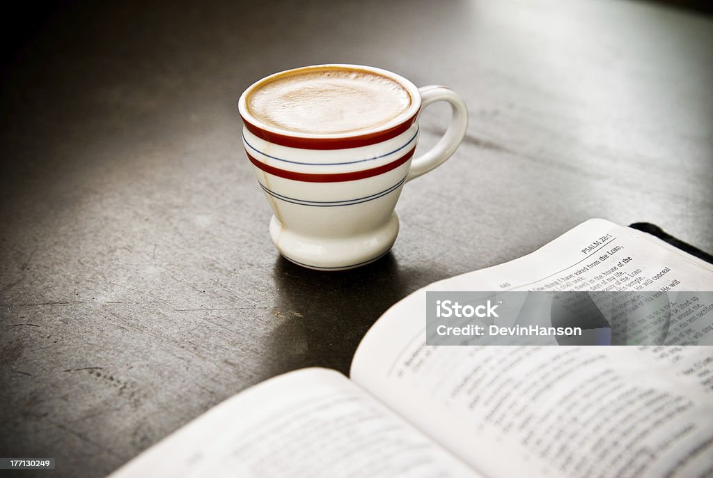 Com café da manhã Devotions - Royalty-free Bíblia Foto de stock