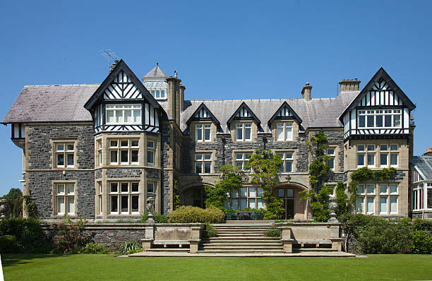 istock Lovely Victorian Mansion 177130319