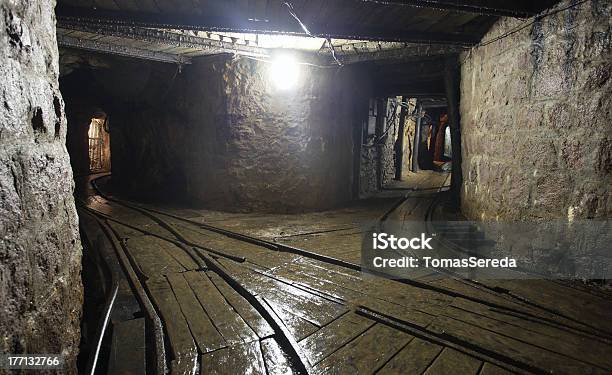 坑道鉄道 - 地下鉄のストックフォトや画像を多数ご用意 - 地下鉄, 地下, 炭鉱