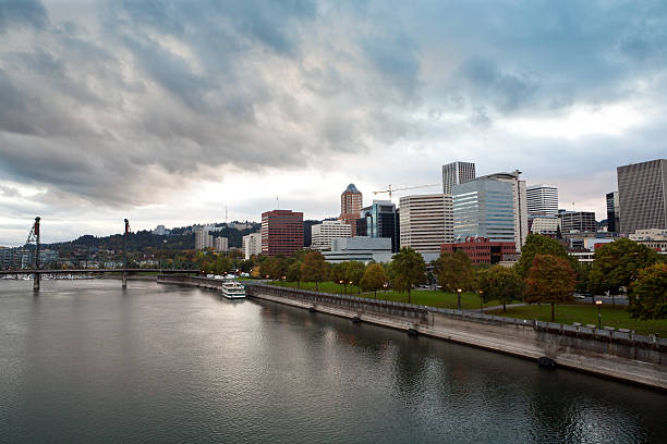 istock Downtown Portland and Willamette River 177135238