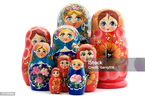 Photo libre de droit de Poupée Matrioshka banque d'images et plus d'images libres de droit de Poupée russe - Poupée russe, Adulte, Art et Artisanat