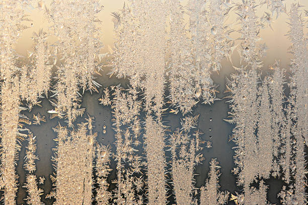 hoarfrost Inverno janela - fotografia de stock