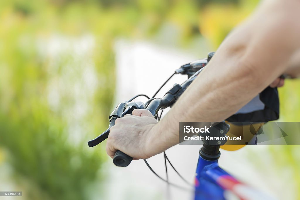 Jazda na rowerze górskim - Zbiór zdjęć royalty-free (Bicykl)