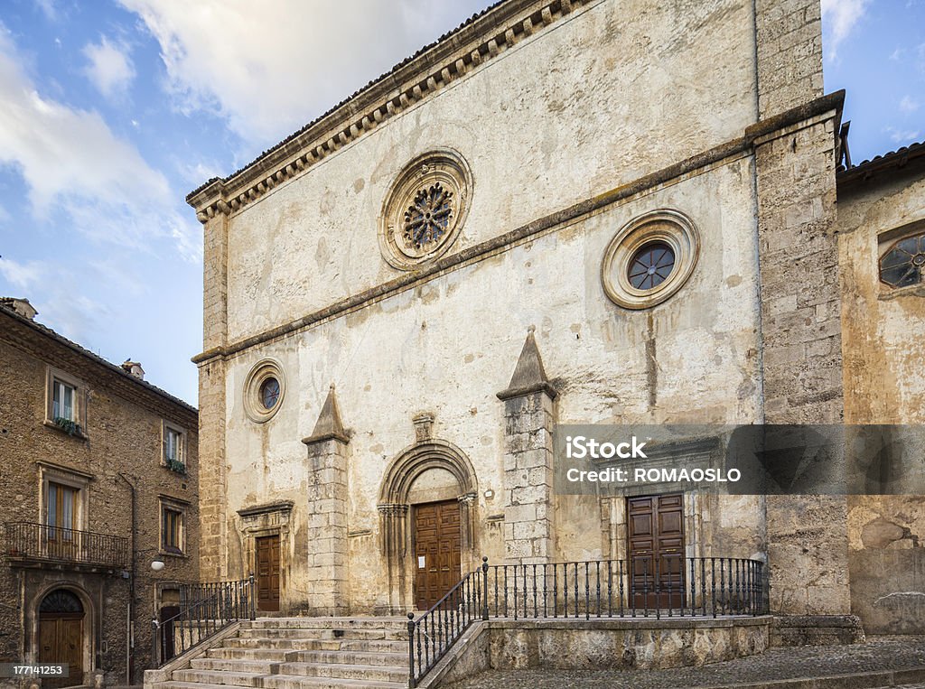 Chiesa di Santa Maria della Valle, Scanno Abruzzo, Itália - Foto de stock de Abruzzo royalty-free