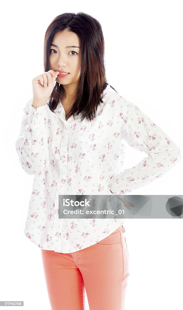 Asiatische Junge Frau tragen lässige Kleidung isoliert auf weißem Hintergrund - Lizenzfrei 20-24 Jahre Stock-Foto